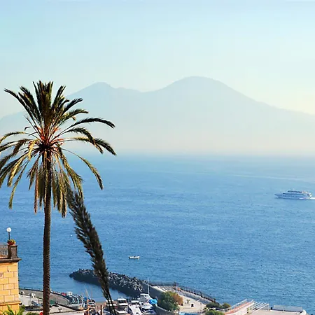 Metro Materdei - Casa Al Quinto Piano E Wi-fi A 2 Passi Dalla Metropolitana Naples