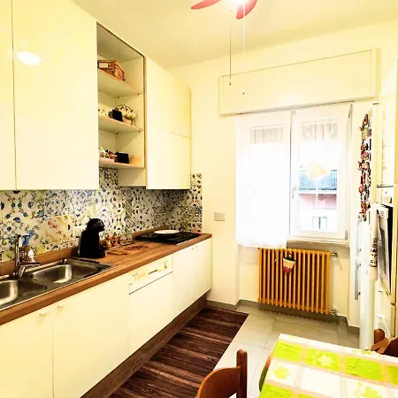 Apartment Metro Materdei - Casa Al Quinto Piano E Wi-fi A 2 Passi Dalla Metropolitana