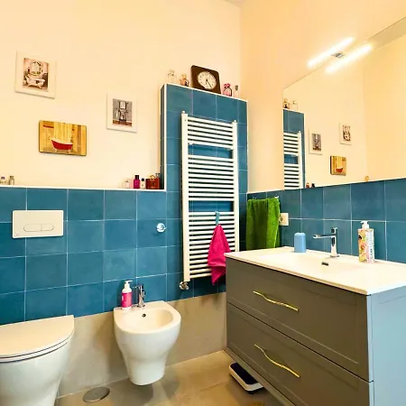 Metro Materdei - Casa Al Quinto Piano E Wi-fi A 2 Passi Dalla Metropolitana Apartment