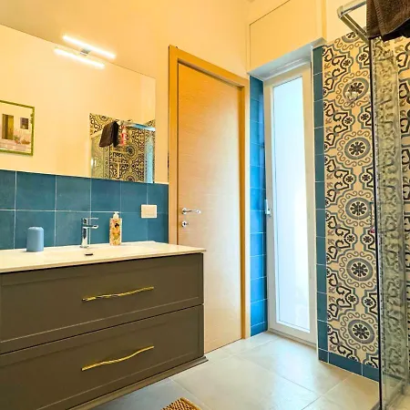 Metro Materdei - Casa Al Quinto Piano E Wi-fi A 2 Passi Dalla Metropolitana Apartment *